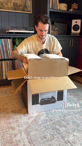 Angels Horn sent me a player to unbox and set up. Pick one up in the link above 👆 #vinylrecords #recordplayer #records #recordsetup #recordcollection #vinylsetup