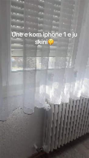 iPhone Unboxing: Discover the Features of iPhone 1