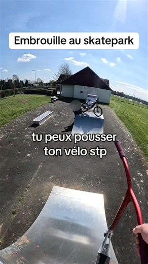 Il y a des gens qui se croient tout permis de nos jours..😤 #embrouille #skatepark #ksos #regles
