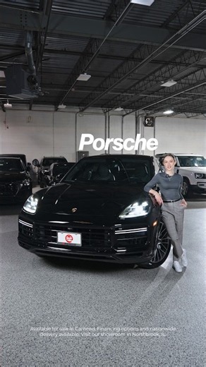 2023 Porsche Cayenne Turbo powered by a 4.0L twin-turbocharged V8. Would you daily drive this SUV? 🤔