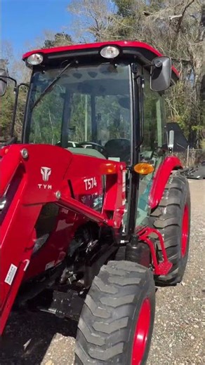 I’m a fool for this T574HC TYM Tractor!!! This tractor brings a lot to the table! #tym #farm #sfe