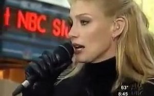 【今日秀现场】Faith Hill - Free (Live on Today Show) 2003