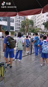 This school in Shenzhen has installed a facial recognition system at its gate. | Shanghaiist