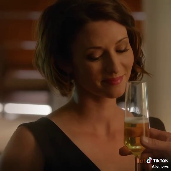 Intense Moments in Supergirl: Exploring Tension and Drama