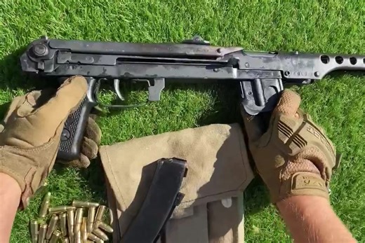 PPS43轻便冲锋枪 结构简单可靠便于大规模生产 苏军大量装备
