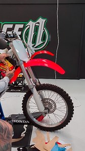 @vizion_concepts fitting up some amazing lamson replica graphics for the upcoming @austmoto.group give away 1996 Honda CR125! Can't wait to see who gets this thing! @vizion_concepts @jsvexhausts @motulaus @pirellimotoaus @whiskeythrottlemedia @cerakoteceramiccoatings @bolt_motorcycle_hardware @kincrome @dna_anodising @spmotoseats @prox_racing_parts #CR500 #CR125 #restoration #supercross #ausmotocross #offroad #motocrosslife #twostroketuesday #inastacross #dirtbike #supercross #CR250 #mxaus #powd