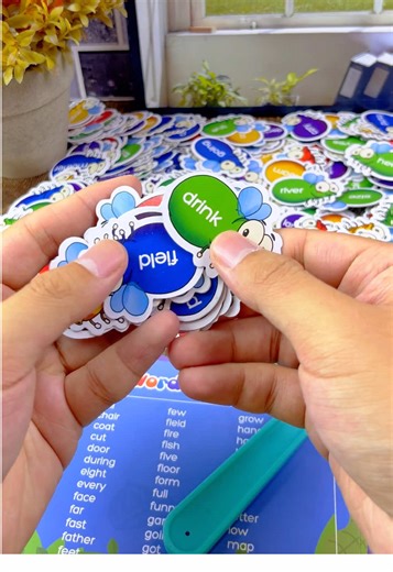 This is fun way for kids to learn and practice multiplication! #multiplicationpopit #multiplicationfacts #teachingmultiplication #tiktokshopcreatorpicks #tiktokshopcybermonday