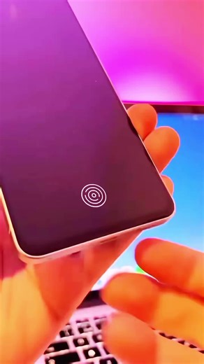 fingerprintin billbilaa kessani dalgedhaan yoo ta'e garra screen gubbatti fiddun ni danda'amaa!! #viral #oromotiktok #oromotiktok❤️💚❤️ethiopiantiktok