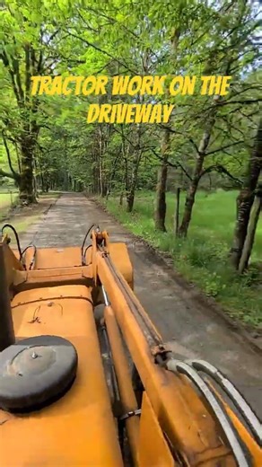 Gravel driveway maintenance on the Case Tractor
