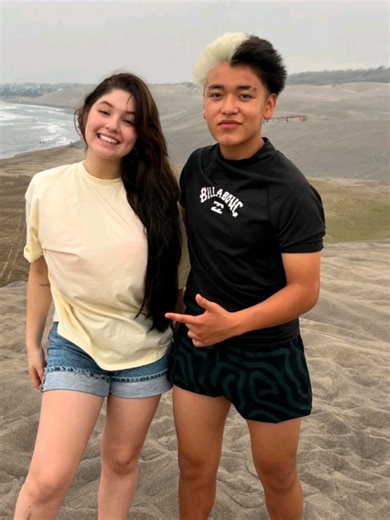 Momentos divertidos en TikTok con Pau y Santiago