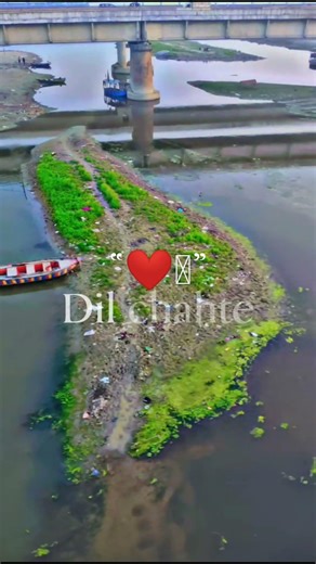 Dil chahte ho ya jaan chahte ho #love #train #sad #trainline#whereismytrain#longtrain#jubinnautiyal