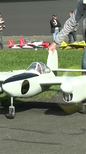 Twin-Engine P-38 Roars to Life! 🔥