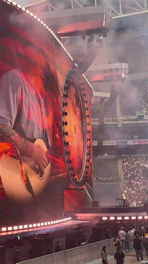 Ed Sheeran Seattle 2026 Castle On the Hill #edsheeran #castleonthehill #seattlemusic #looptour