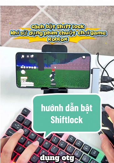 Hướng dẫn bật Shift Lock khi chơi Roblox