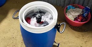 Giradora, la lavatrice a pedali per soli 40 dollari