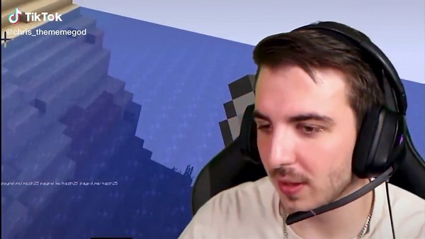 MrBeastGaming: Fun Minecraft Memes to Enjoy