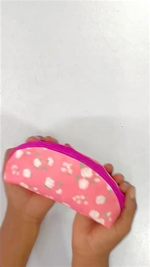 DIY Mini Coin Purse Tutorial: Easy Step-by-Step Sewing Guide #sewing #diy