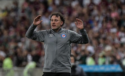 Confirmado, não tem mais volta: Milito RESPONDE proposta do Cruzeiro