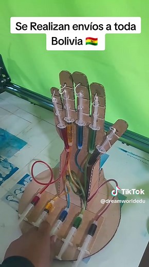 Mano Hidraulica ✋️♻️ #ManoHidraulica #roboticabolivia #tecnología #Roboticaparaniños #niños #estudiantes #Roboticaeducativa #Colegios #Escuelas #Institutos #Universidades #proyectosparaniños #proyectosinfantiles #proyectosescolares #proyectoscolegiales #proyectosuniversitarios #Trabajosroboticos #Tecnologiaparaniños #Bolivia #Perú #Brasil #Argentina #Chile #latinoamerica #Lapaz #Elalto #Santacruz #cochabamba #oruro #pando #sufre #tarija #beni #potosí #parati #fyp