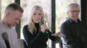 Jenn Johnson (Bethel Music): Guarding Your Mind and Heart During Crisis | Praise on TBN