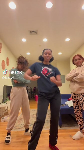 We finally did the challenge ☺️ #lightchallenge #fyp #foryoupage #dancechallenge #dancetutorial #viraldance