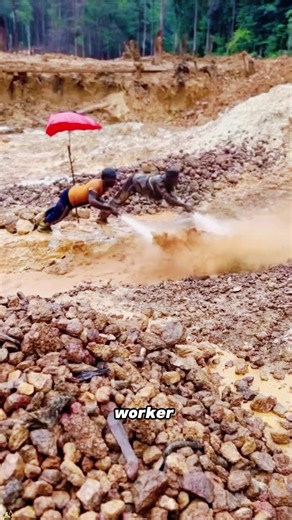 One Man vs Water Cannon on a Hillside! How Much Can African Gold Miners Make in 24 Hours? #goldmining #hydraulicmining #goldextraction #mining #extremework
