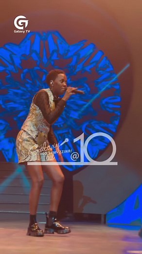 Azawi Live at Serena: Umwenge w'igituba Performance