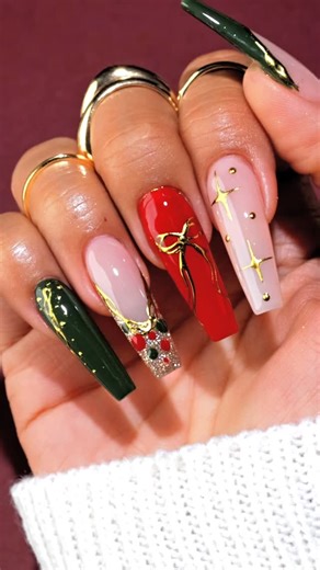 Kiara Sky Nails Official on Instagram: "Cutesy, shiny, and very holiday-coded. ✨🎄 This chrome moment came straight from @kiaraskynails and the Gel Pro Holiday Edit. Soft tones, glossy chrome, and just enough sparkle to feel special without trying too hard. If you’ve been eyeing The Holiday Edit, consider this your sign. Save this for later or send it to someone who gets it. 💅 ✨ Gel Pro Holiday Edit Bundle Colors: - Kiss of Death (Red) - Blush Crush (Sheer Base) - Gold Statement (Shimmery Gold)