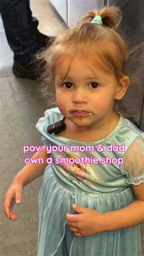 only the best for our #1 customer 🤭💕 come try Sophia’s favorite bowl! #Smoothieshop #acai #acaibar #narrgansett #providence