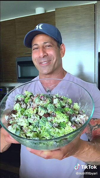Delicious Healthy Summer Broccoli Salad Recipe