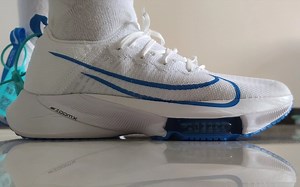 NIKE Air Zoom Tempo NEXT%缓震形变