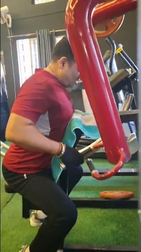 Leverage Row Machine Exercise