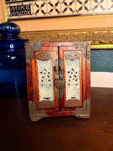 Vintage Chinese Wood Jewelry Box | Jade-style Panel Jewelry Cabinet | Brass Hardware Asian Jewelry Chest | Double Door Jewelry Storage - Etsy