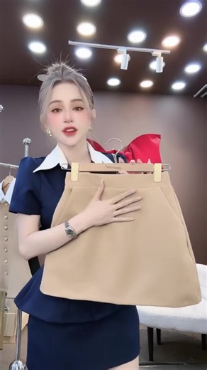 1. Set áo váy CRAZYTEEN S6738 gồm áo kiểu form lửng và chân váy dáng chữ a để đi chơi ( Áo kiểu nữ/ Chân váy ) Set đồ nữ đẹp