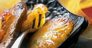 Foie gras poêlé à l'ananas caramélisé