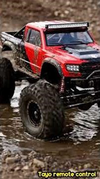 Eps 8 Remote control car struggling to drive through mud #remotecontrol #toy