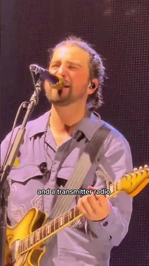 Noah Kahan performing Dial Drunk live #noahkahan #noahkahanmusic #stickseasondeluxe
