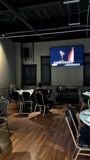 尾牙預訂中！合菜 5000-15800 任選✨ 可加選活海鮮、精緻宴席超有面子。 包場每桌送 2 瓶飲料、舞台影音齊全、不收服務費，只讓你吃好喝好玩好！ 場地舒適又好拍，歡迎預約！ 尾牙預訂： https://lin.ee/IxRzJS3b 或撥05-5376666 #雲林尾牙 #尾牙餐廳推薦 #包場活動 | 武正水產