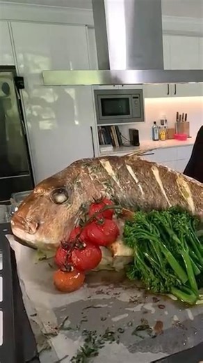 Whole Baked Snapper #catchandcook #australianfishing #cooking #recipe #reelbitesaustralia