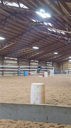 blue + jumping = best thing, we both love jumping sm #jump #huntercourse #lesson #horse #equestrian