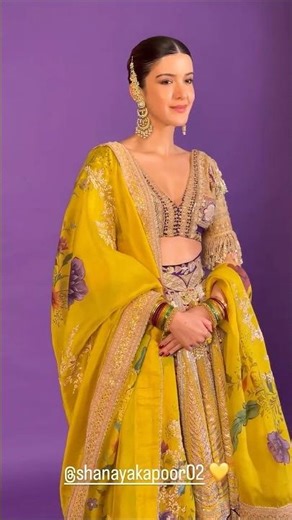 🤍 BEAUTIFUL #shanayakapoor looks ROYAL in this #photoshoot #ethnicwear #fashion #actress #bollywood