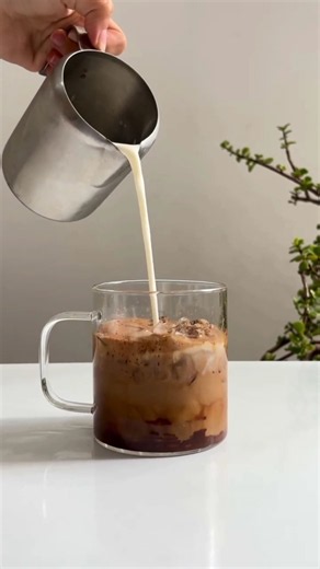 How to Make the Perfect Chocolate Mocha at Home ☕🍫 #Mocha #Coffee #Shorts