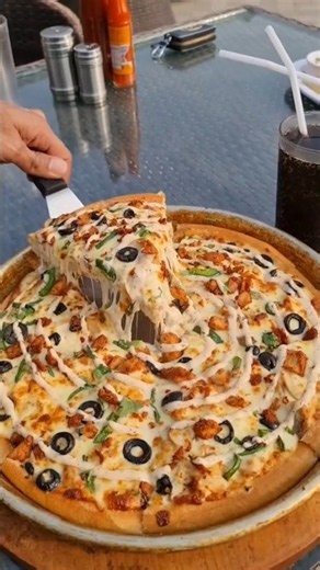 🍕 5 Popular Fast Foods & Their Nutrition Facts! 🍔🍗 #Shorts #FoodFacts #HealthTips