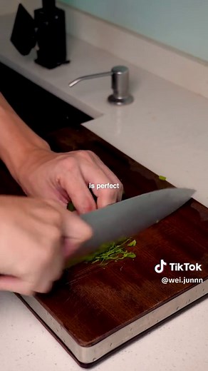 Delicious Lobster Bisque Recipe with Smart Kitchen Hacks