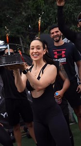 4.9K views · 82 reactions | Crea un círculo de amistades que haga que objetivosextraordinariamente grandes parezcan alcanzables  Bienvenidos mis 30 rodeados de amor, felicidad y muchas ganas de entrenar ✨Force Performance & Health toda la suplementación de este lindo evento⚡️ 10% OFF CÓDIGO: LAUOVALLOS | Laura Ovallos Training | Facebook