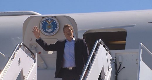 The Vice President's Plane: An exclusive look inside Air Force Two