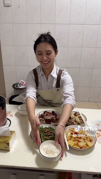 Exploring Douyin: Chinese High School Love Stories