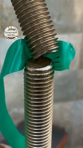 The threaded rod technique has been revealed 🔩 #handytips #handymanhacks #advancedfix #smartsolution #diyideas #easyhack #simpletrick | Handyman Hacks