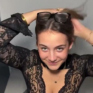 Ça te plaît… ou je change ? 😏🔥 #shorts #entertainment #frenchgirl