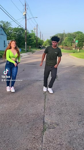 1.1M views · 20K reactions | Un Cumbioncon mi carnal酪 #wepa #cumbia #Tiktok #reels #trending #remix | Hillary La Calentana | Facebook